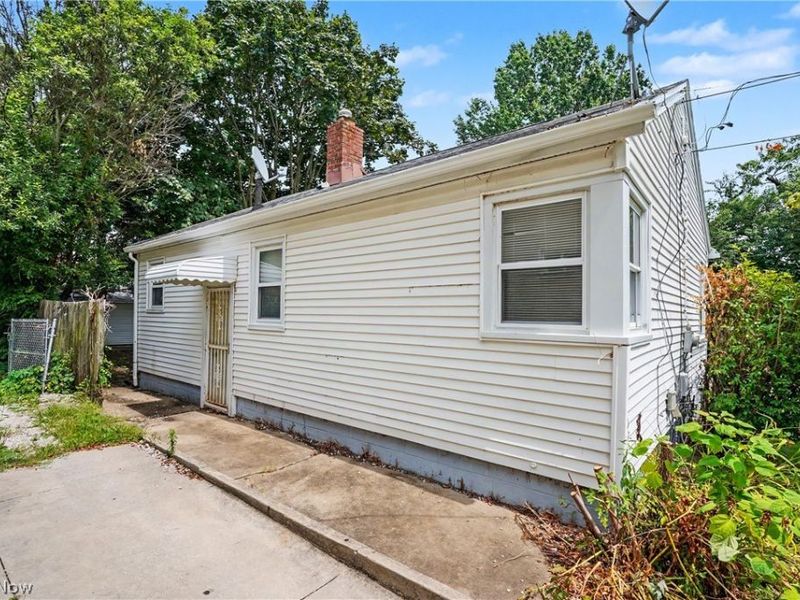 1761 Marks Avenue , Akron, OH 44305 Photo 7