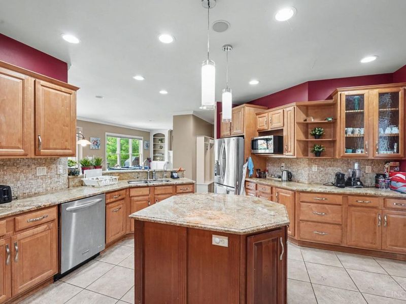 4558 Guildford Drive, West Chester, OH 45069 Photo 11