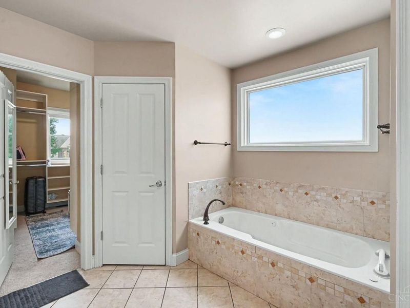 4558 Guildford Drive, West Chester, OH 45069 Photo 21