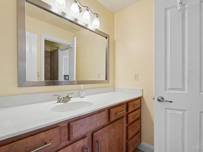 4558 Guildford Drive, West Chester, OH 45069 Photo 32