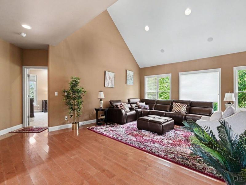 4558 Guildford Drive, West Chester, OH 45069 Photo 7