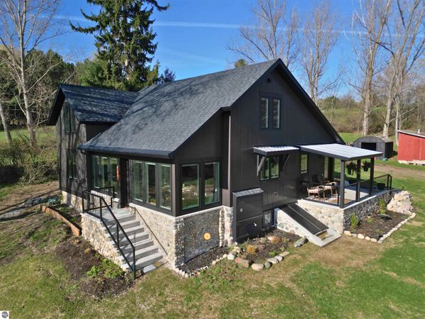 2768 Center Highway S, Suttons Bay, MI 49682