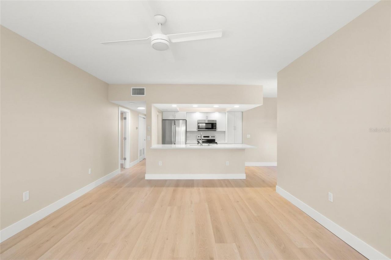 5823 Tidewood Avenue, Unit 19, Sarasota, FL 34231 Photo