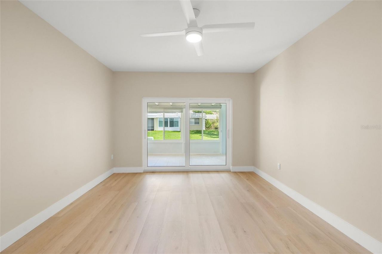 5823 Tidewood Avenue, Unit 19, Sarasota, FL 34231 Photo