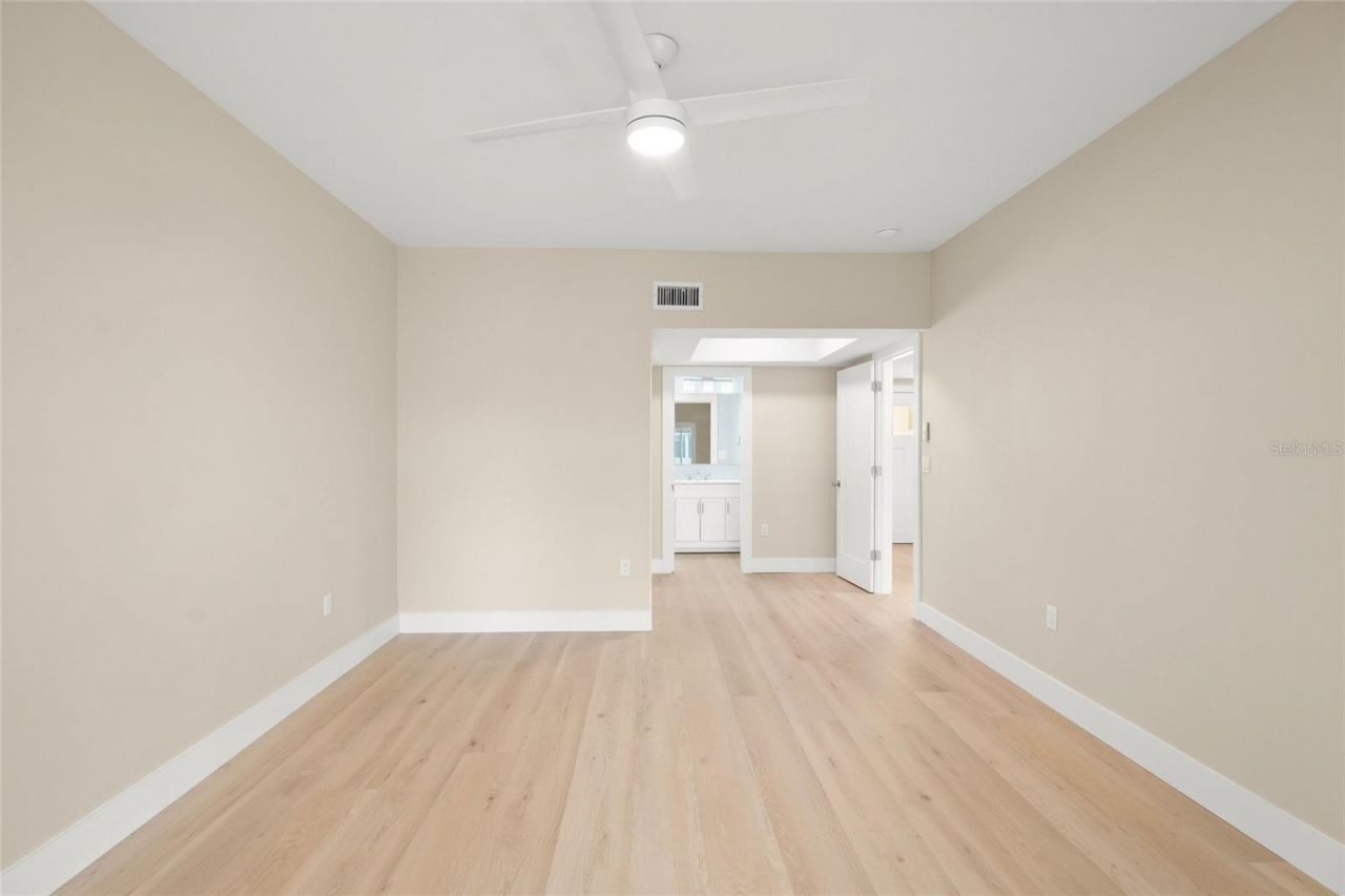 5823 Tidewood Avenue, Unit 19, Sarasota, FL 34231 Photo