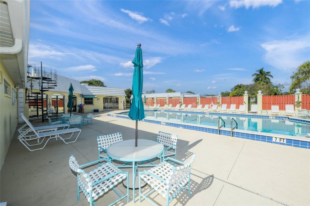 5823 Tidewood Avenue, Unit 19, Sarasota, FL 34231 Photo