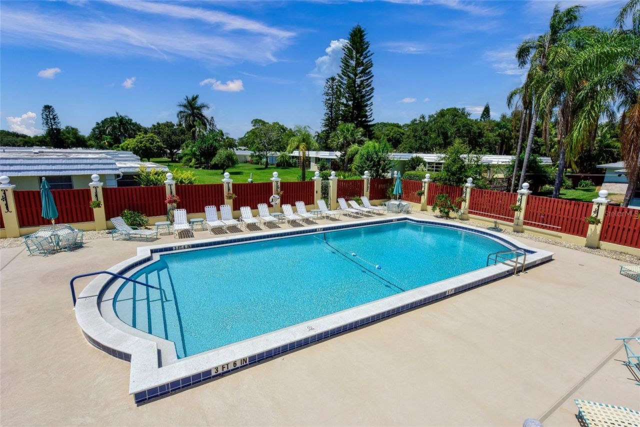 5823 Tidewood Avenue, Unit 19, Sarasota, FL 34231 Photo