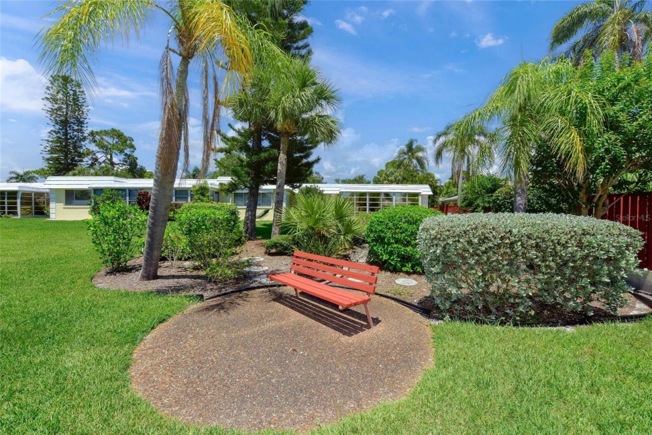 5823 Tidewood Avenue, Unit 19, Sarasota, FL 34231 Photo