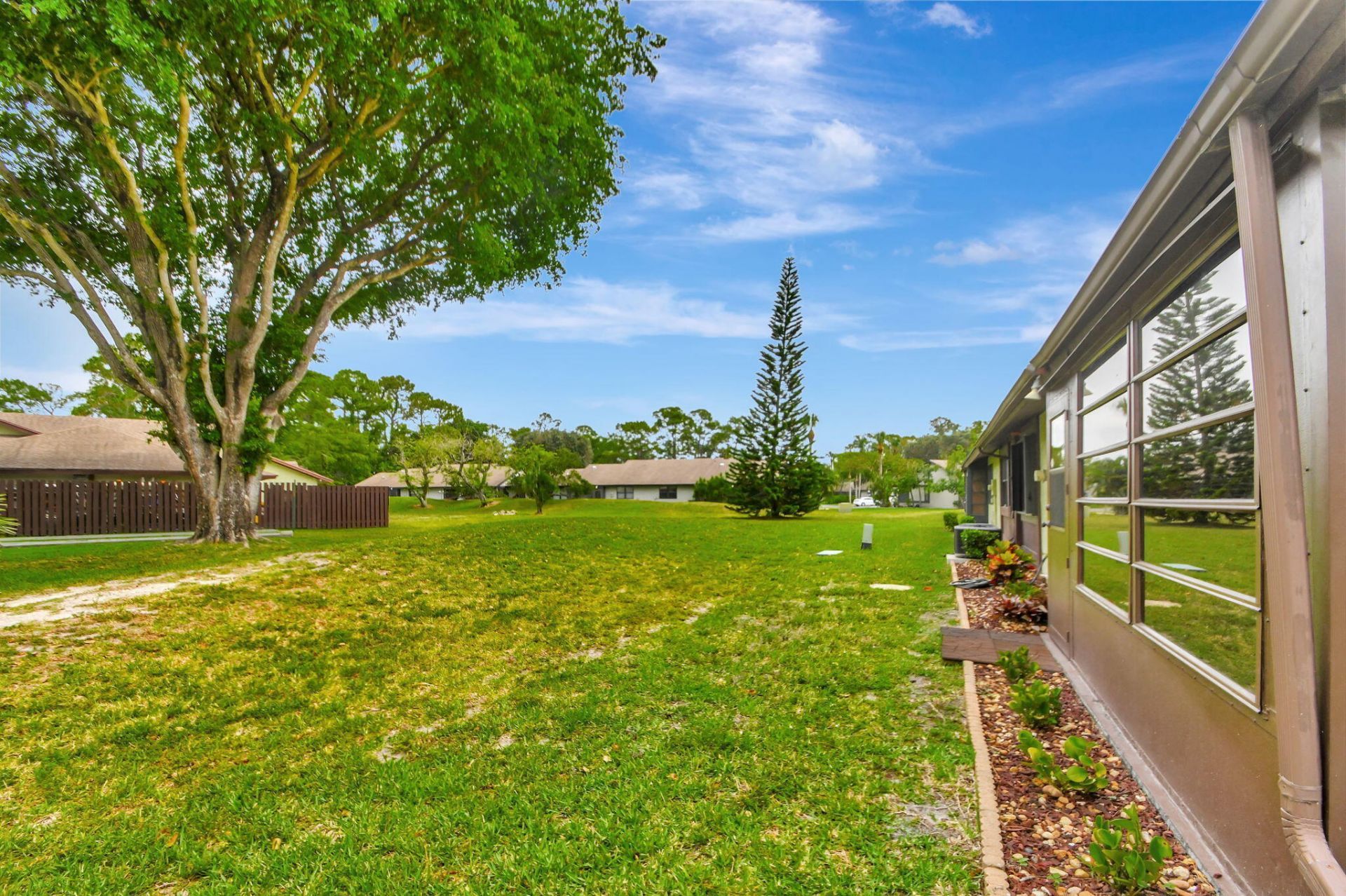 494 Iron Forge Court, Royal Palm Beach, FL 33411 Photo