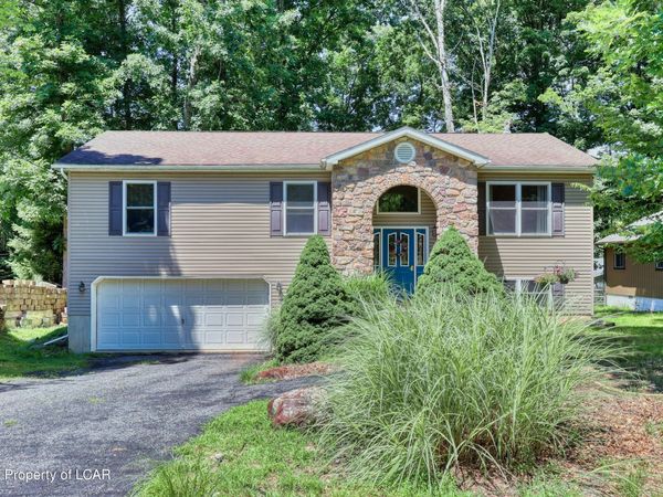 244 Shingle Mill Drive, Drums, PA 18222