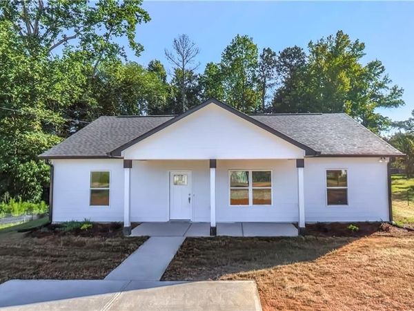 195 Kennedy Estates Road , Carrollton, GA 30116