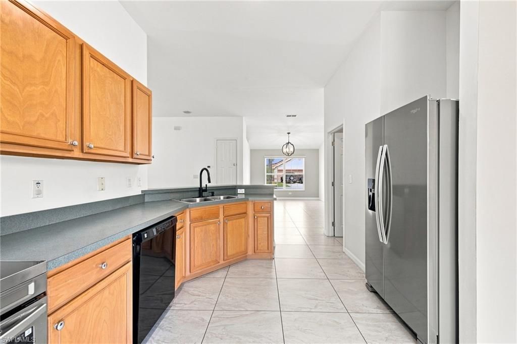 8340 Gassner Way, Lehigh Acres, FL 33972 Photo