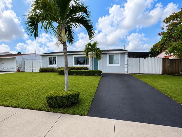4910 SW 16th St, Fort Lauderdale, FL 33317
