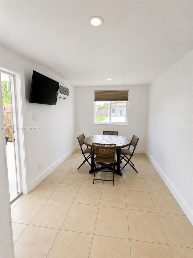 4910 SW 16th St, Fort Lauderdale, FL 33317 Photo