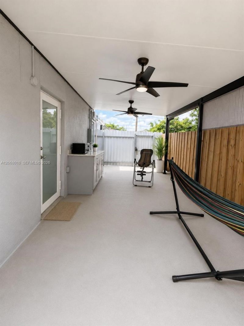 4910 SW 16th St, Fort Lauderdale, FL 33317 Photo