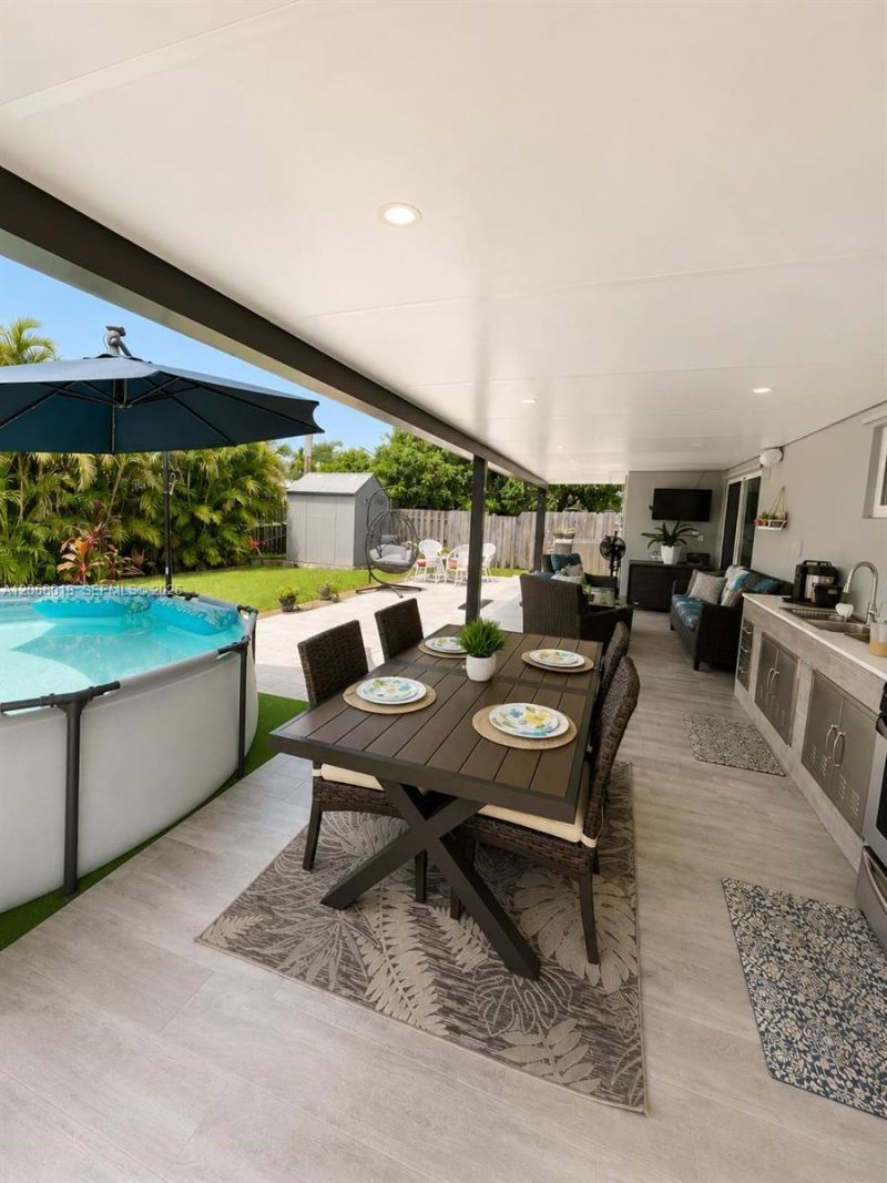 4910 SW 16th St, Fort Lauderdale, FL 33317 Photo