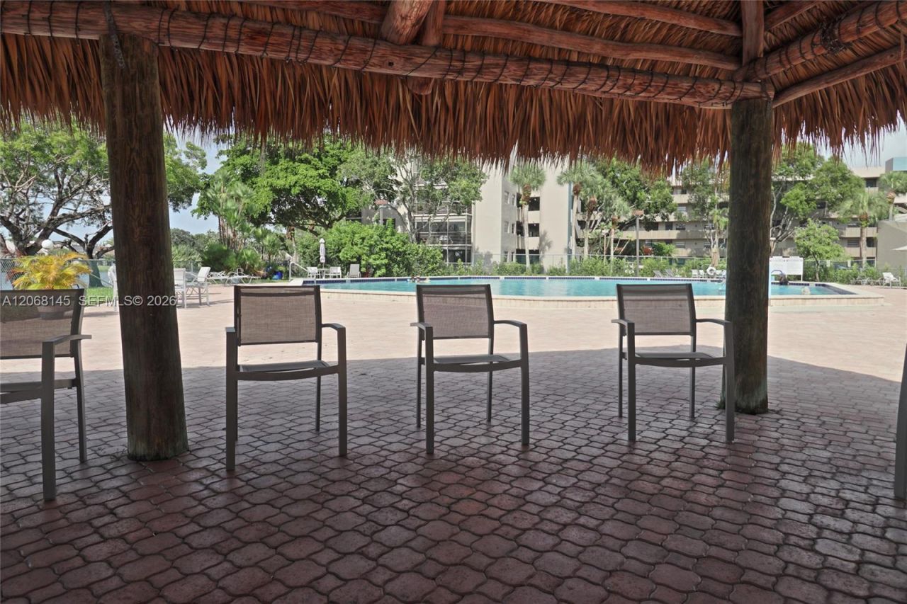1100 Colony Point Cir , Unit 419, Pembroke Pines, FL 33026 Photo