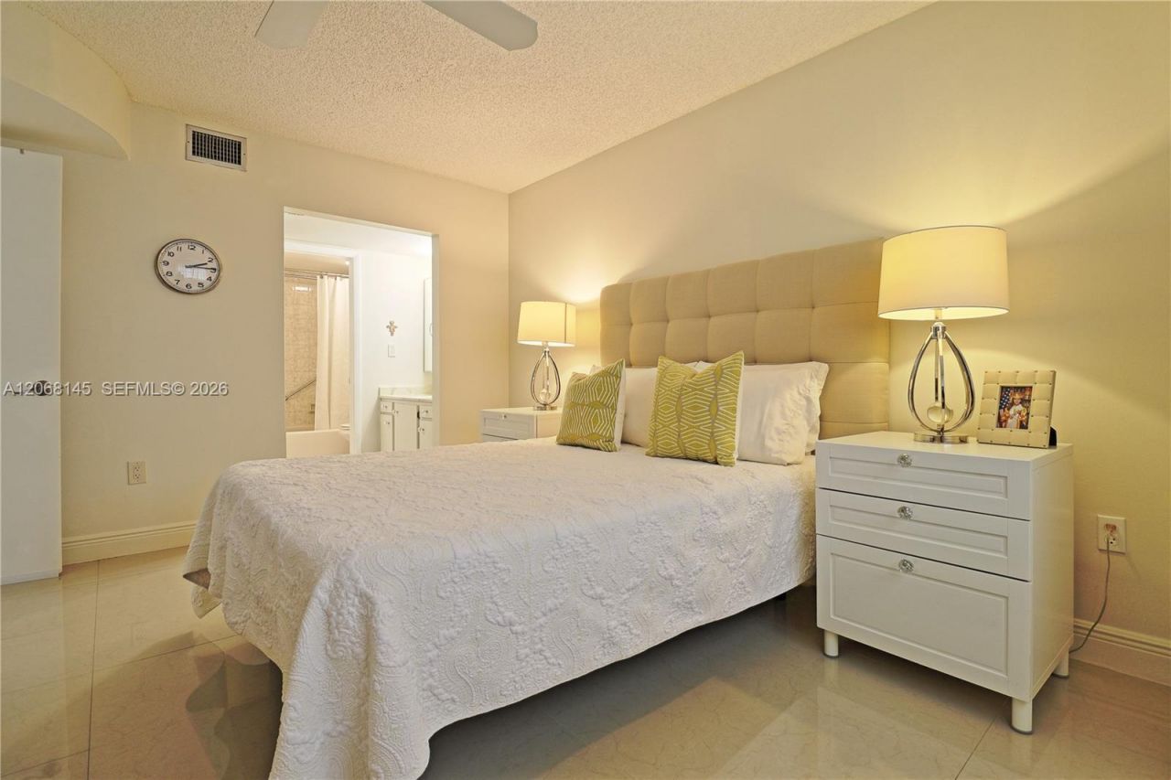 1100 Colony Point Cir , Unit 419, Pembroke Pines, FL 33026 Photo