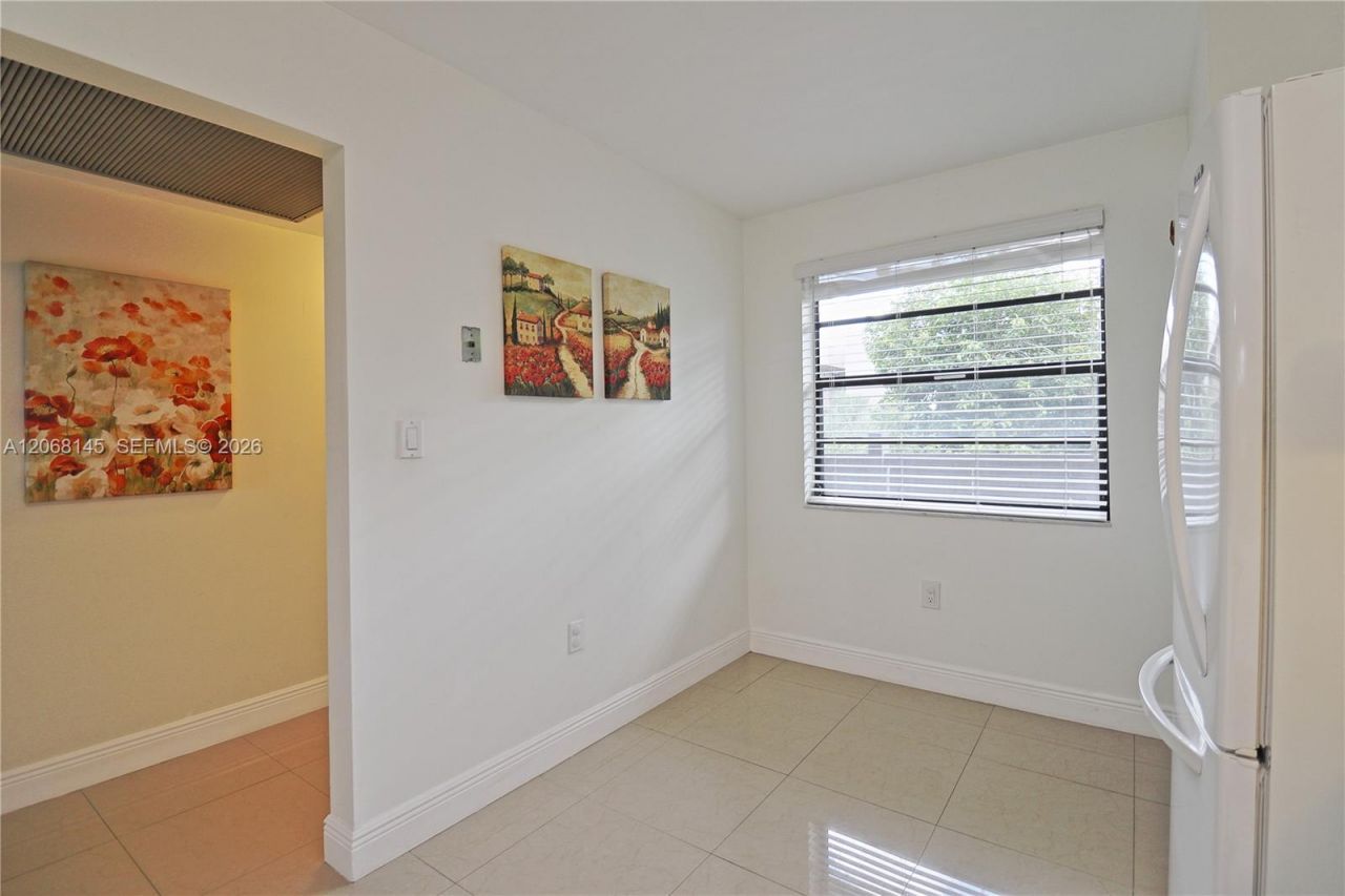 1100 Colony Point Cir , Unit 419, Pembroke Pines, FL 33026 Photo