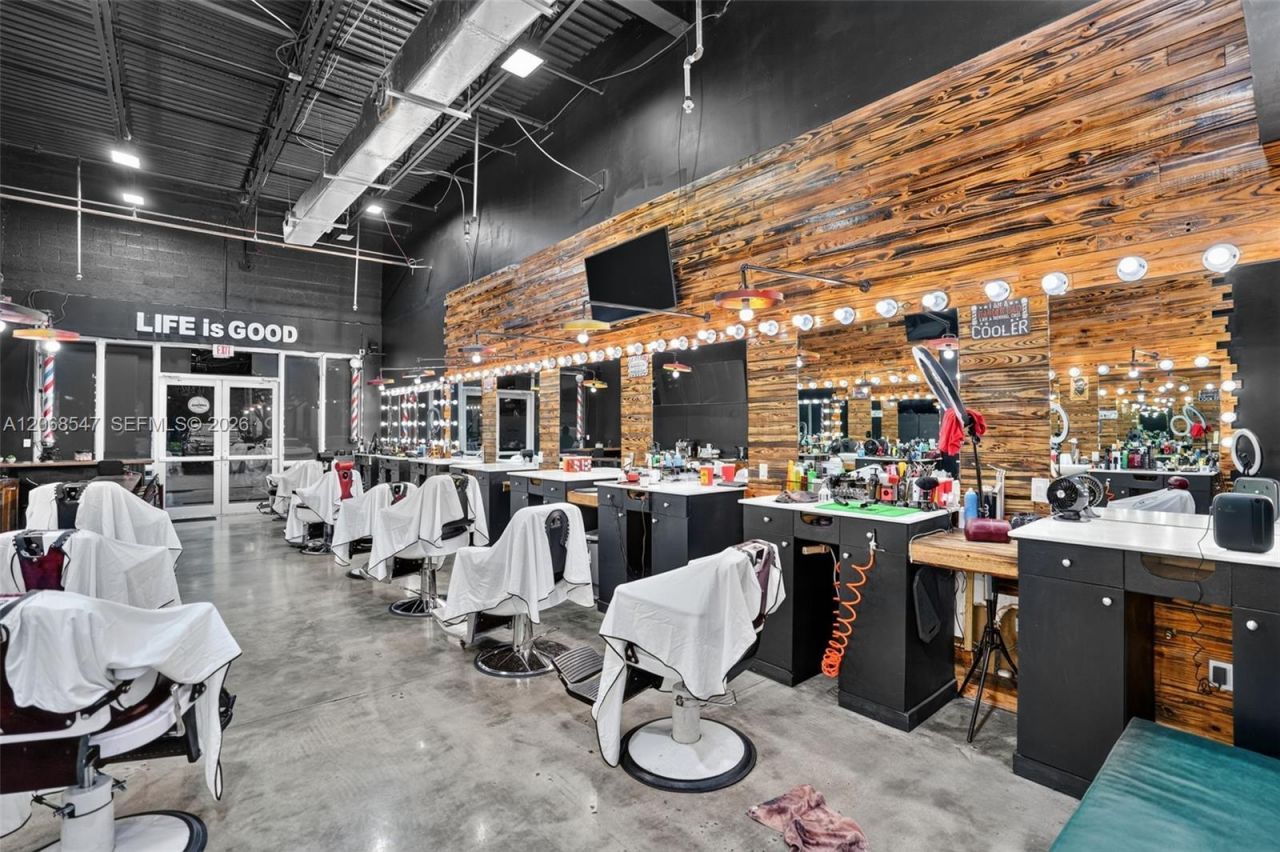 Exceptional Opportunity To Own A Barber Shop In Th, Kendall, FL 33196 Photo