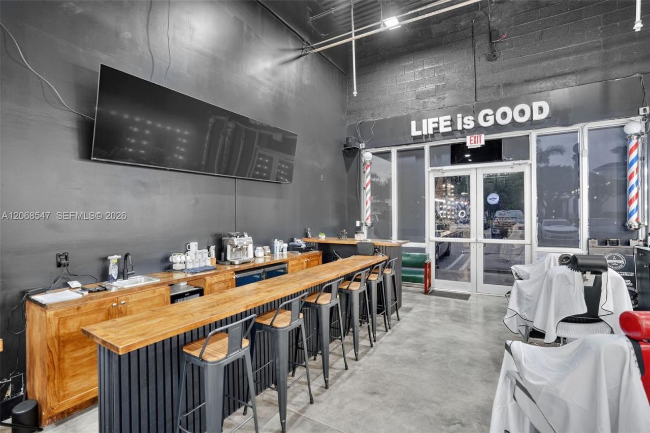 Exceptional Opportunity To Own A Barber Shop In Th, Kendall, FL 33196 Photo