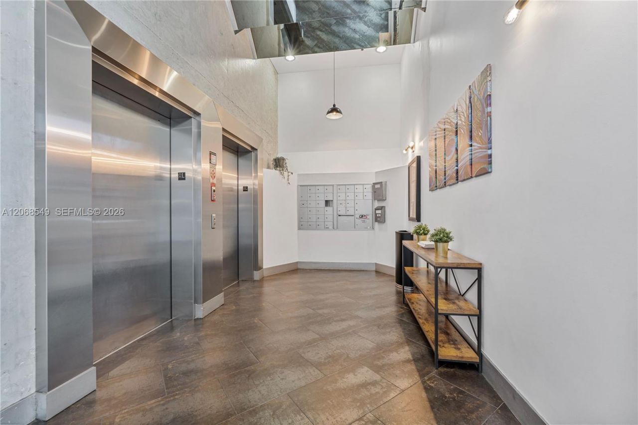 3250 Grand Ave, Unit 406, Miami, FL 33133 Photo