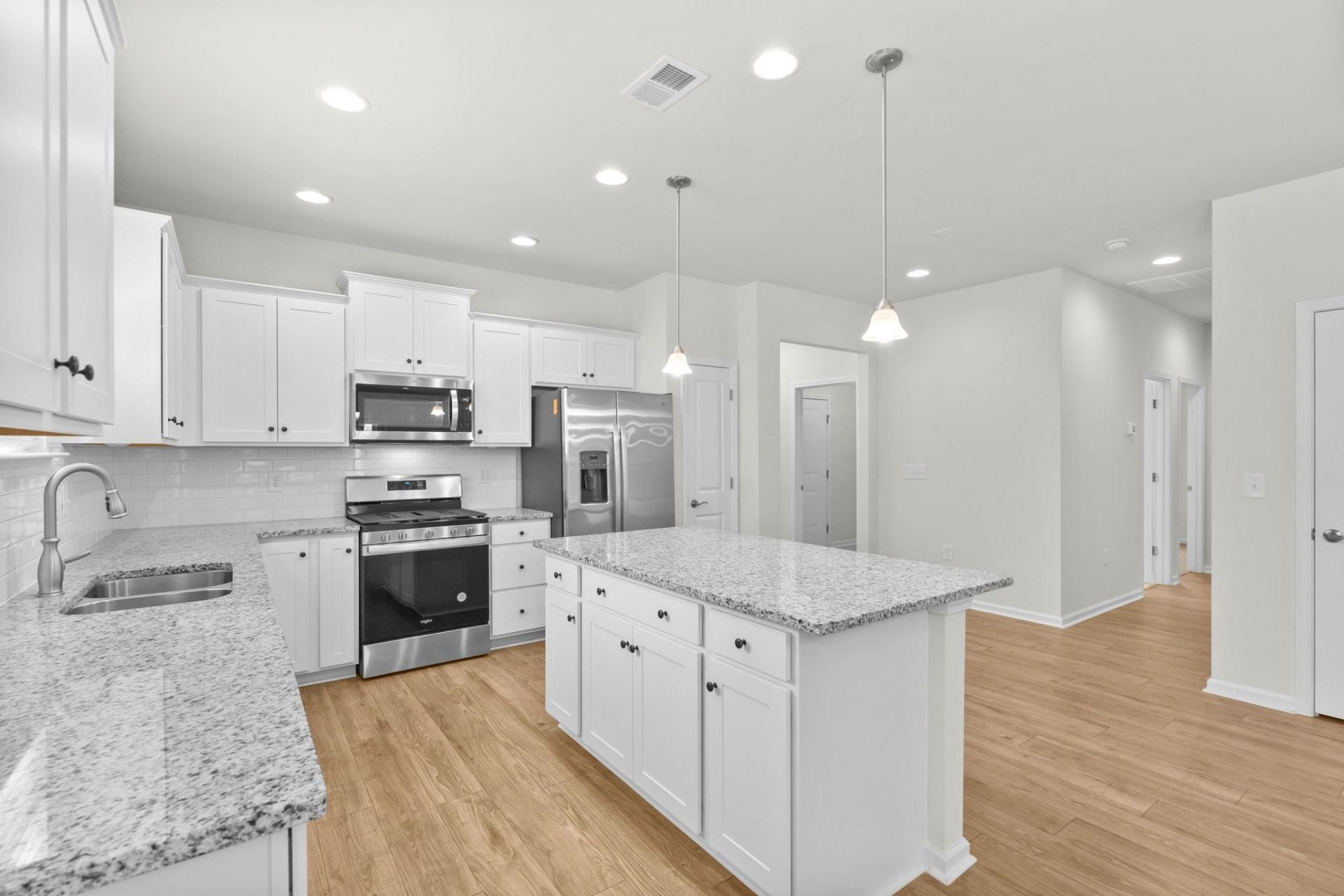 2878 Ellesmere Circle Photo 18