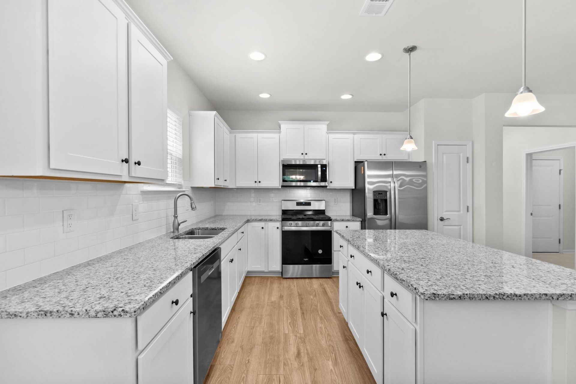 2878 Ellesmere Circle Photo 19