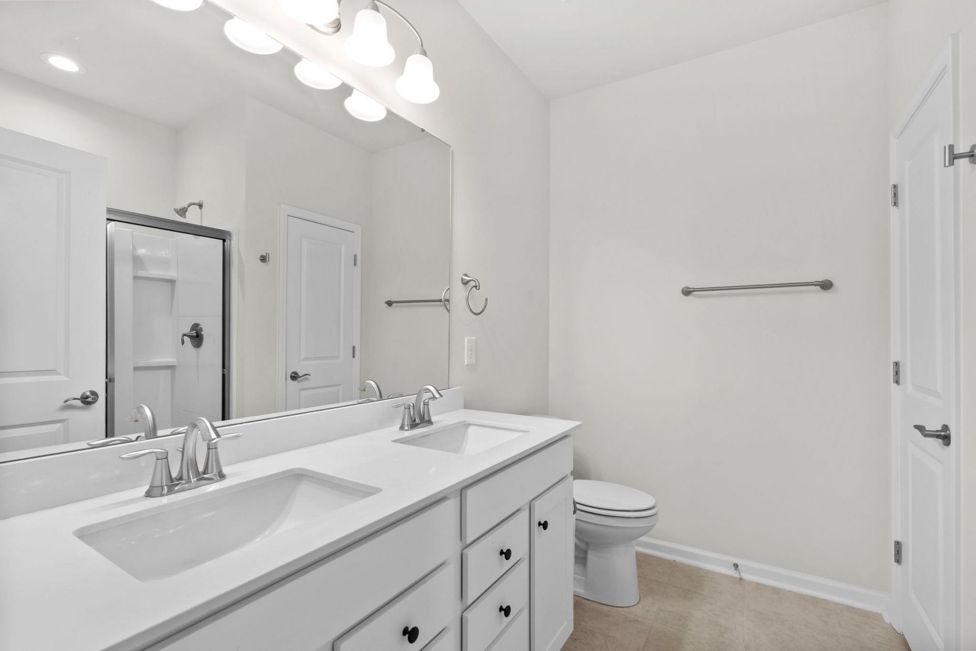 2878 Ellesmere Circle Photo 32