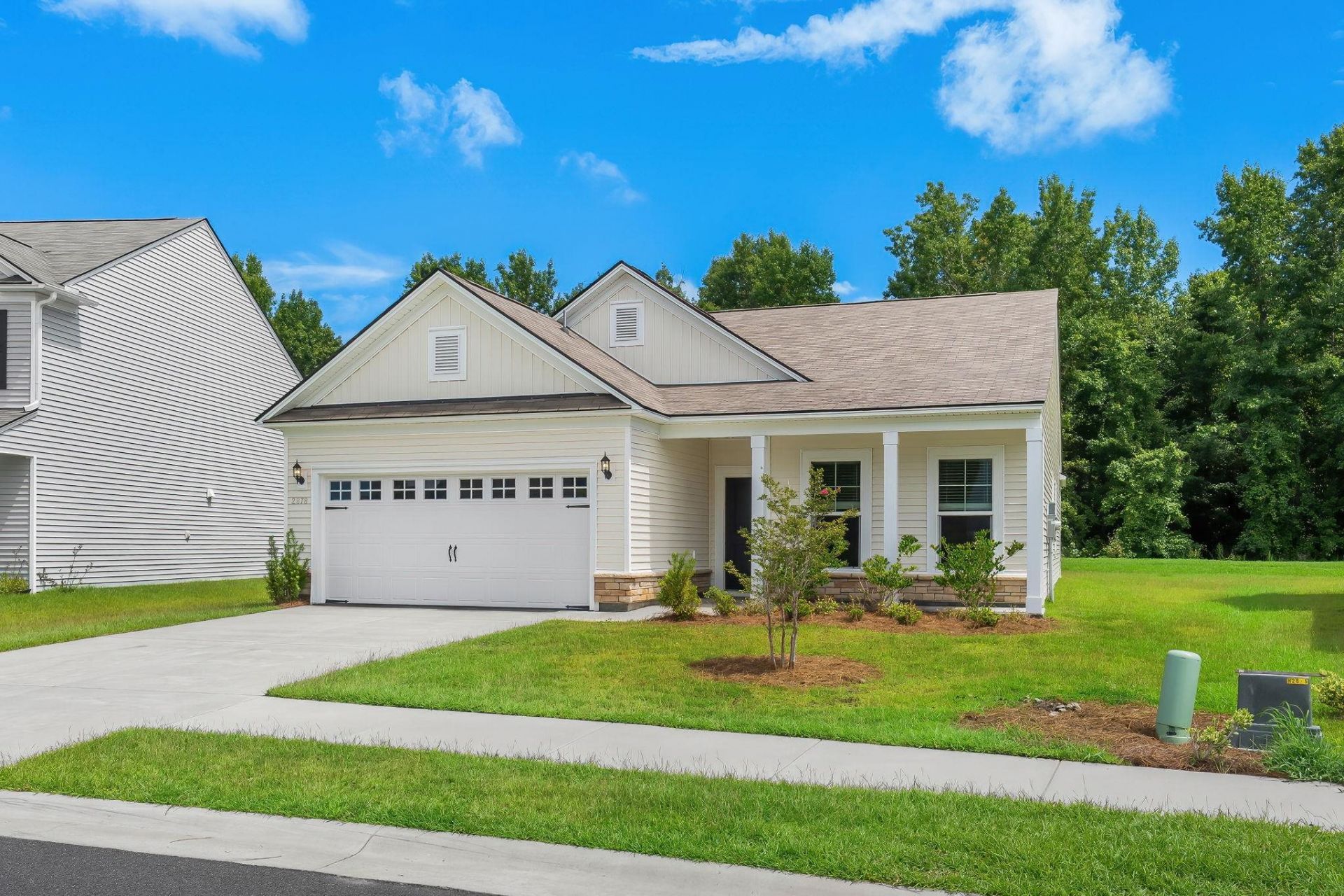 2878 Ellesmere Circle Photo 4
