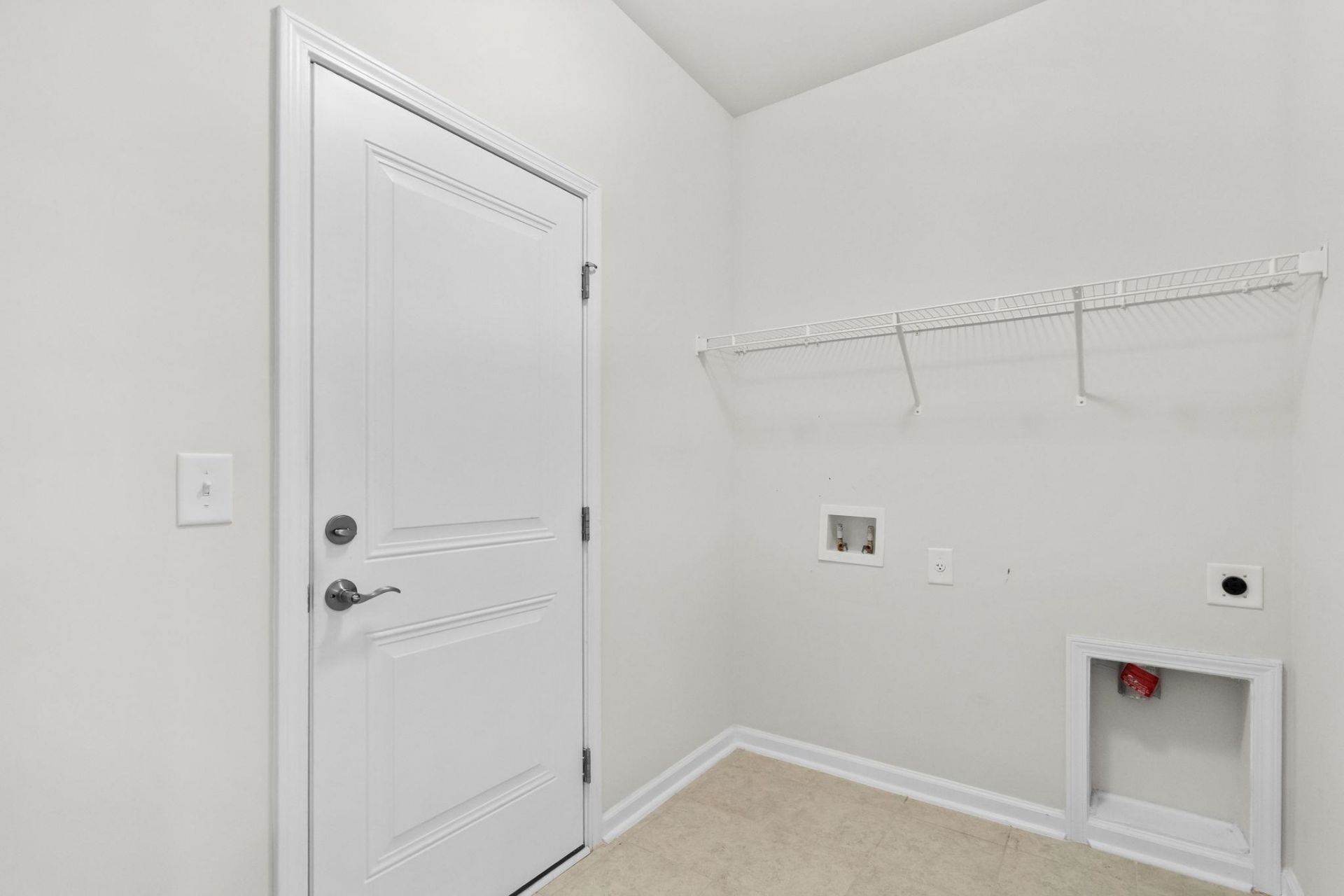 2878 Ellesmere Circle Photo 45
