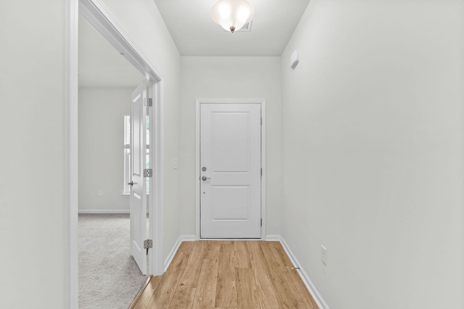 2878 Ellesmere Circle Photo 7