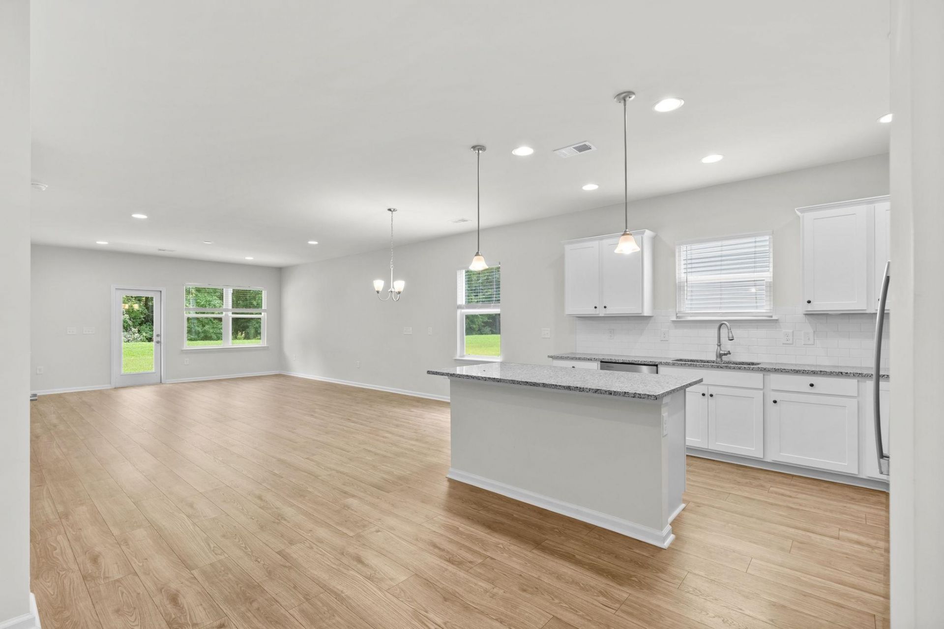 2878 Ellesmere Circle Photo 8