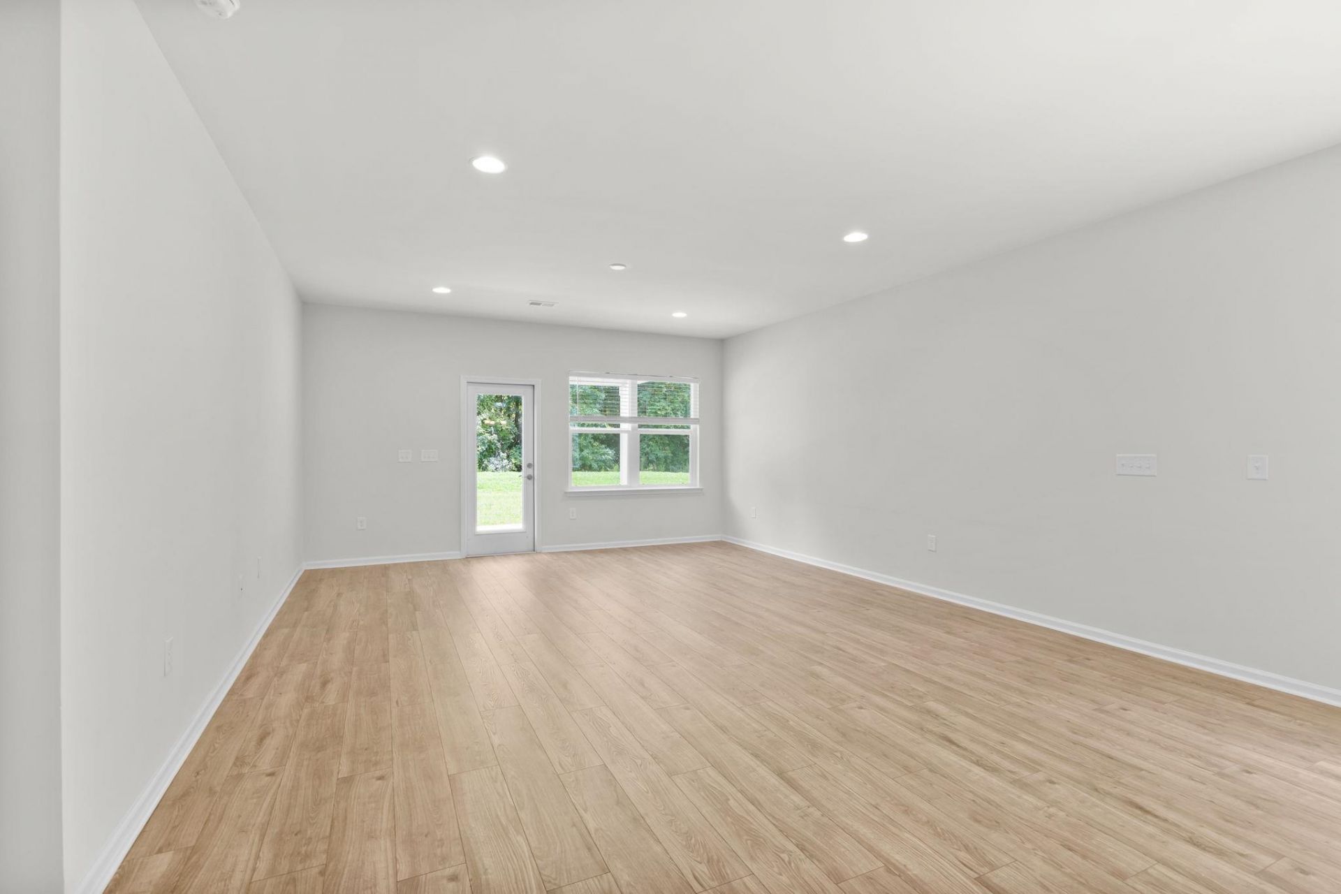 2878 Ellesmere Circle Photo 9