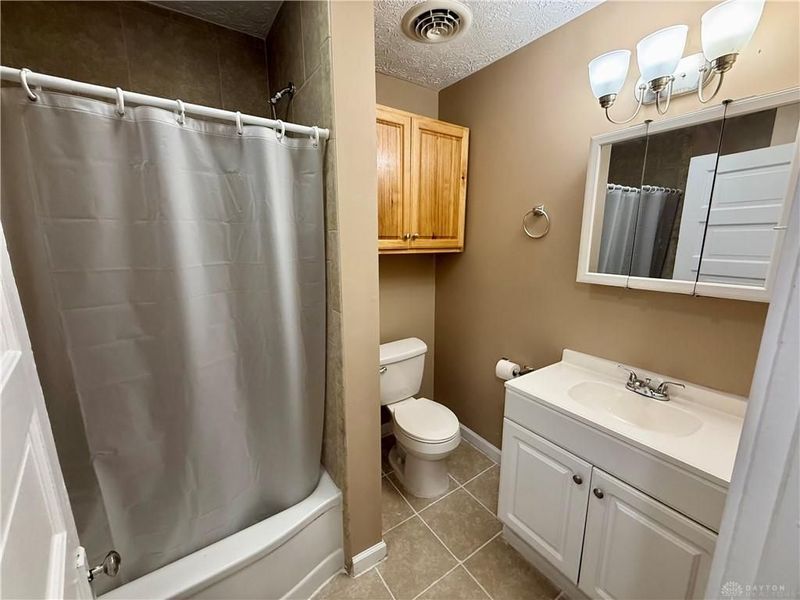 231 W Dayton Yellow Springs Road, Fairborn, OH 45324 Photo 11