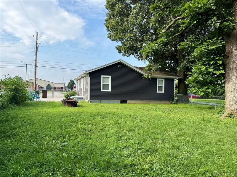 231 W Dayton Yellow Springs Road, Fairborn, OH 45324 Photo 3