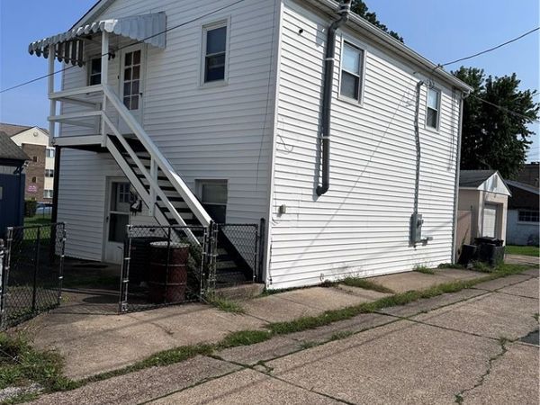 126 & 126 1/2 6th Avenue, South Charleston, WV 25303