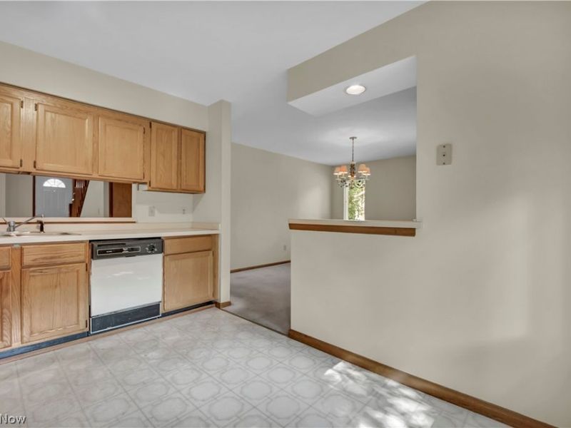 7345 Hayes Boulevard, Mentor, OH 44060 Photo 12