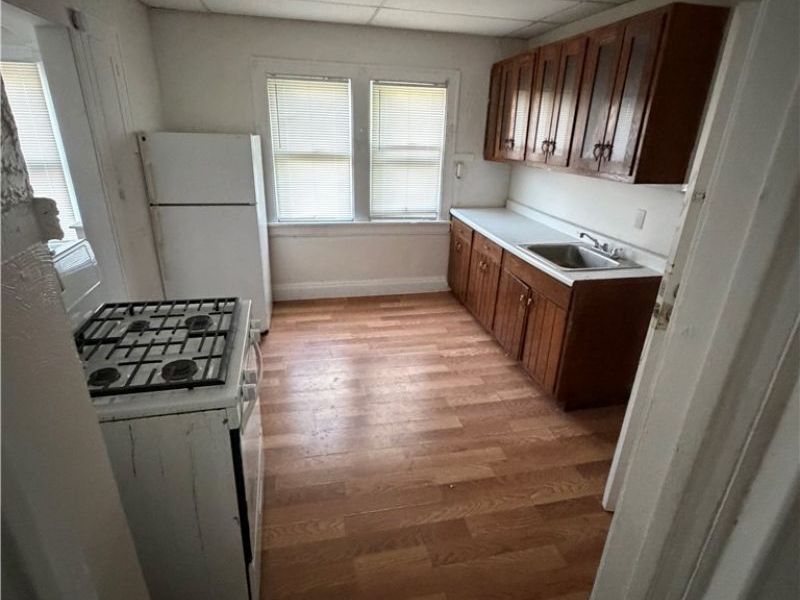 3332 E 145th Street, Cleveland, OH 44120 Photo 4