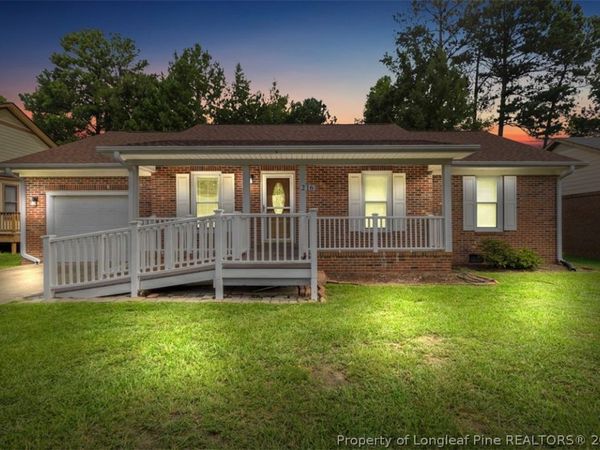 216 Fair Oaks Drive, Fayetteville, NC 28311