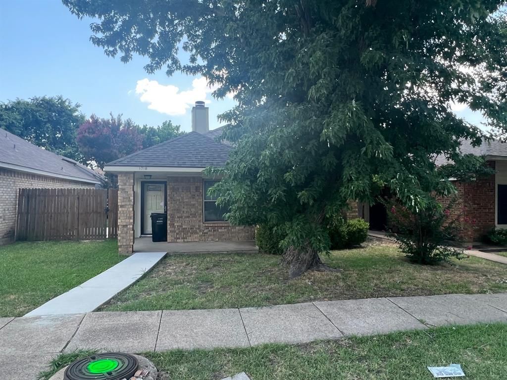 1718 Doubletree Drive, Mesquite, TX 75149 Main Photo
