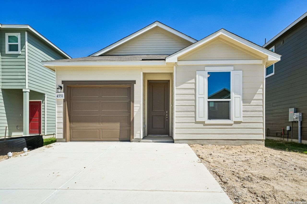 4551 Gato Calico Drive, San Antonio, TX 78222 Main Photo