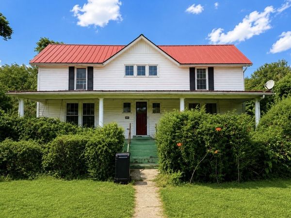 2037 Tennessee St , Westpoint, TN 38486