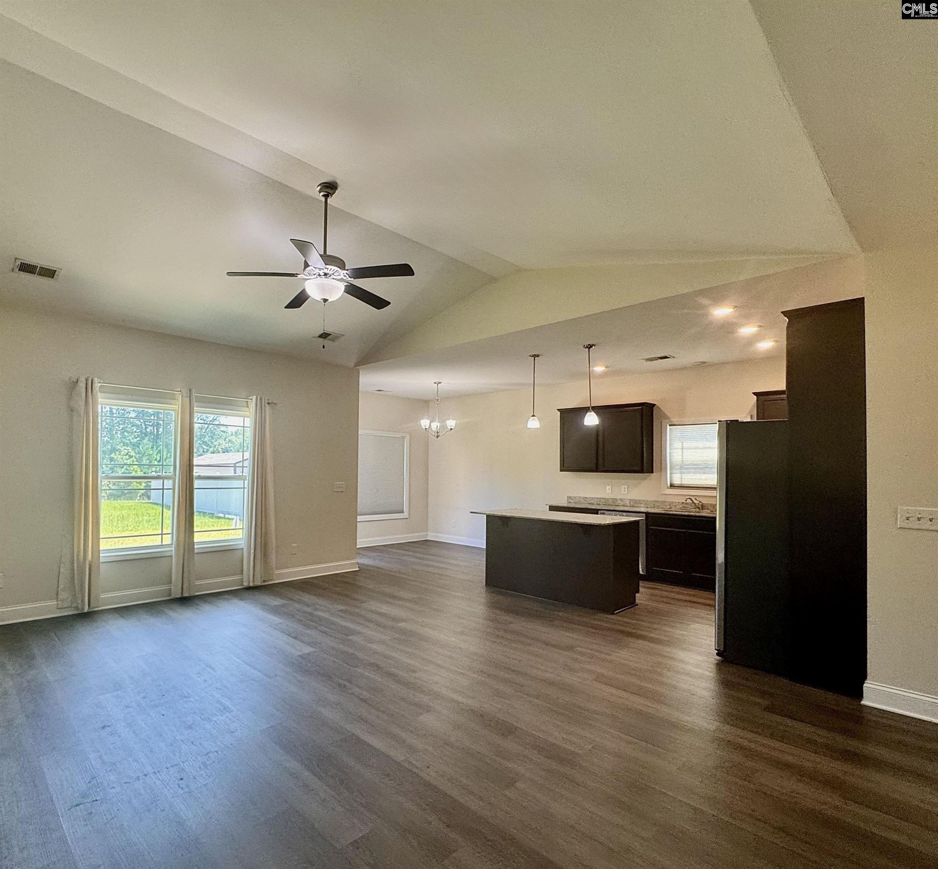 115 Silver Way Drive  Photo 5