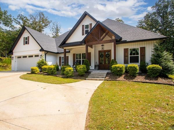 1178 Brookhaven Court, Alexander, AR 72002