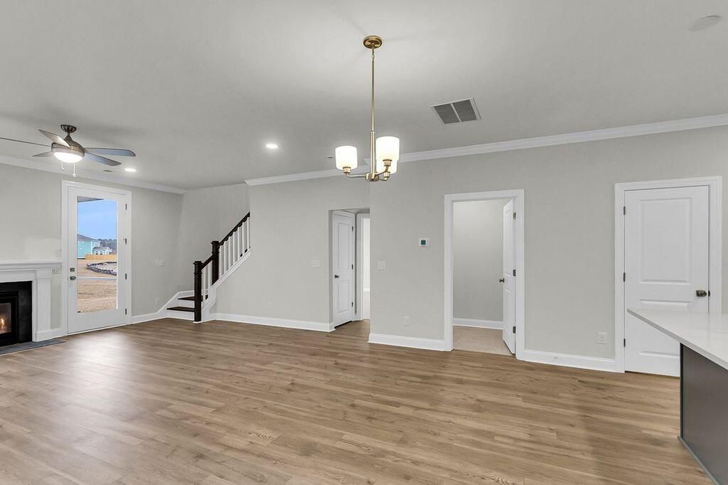 1025 Tributary Boulevard Photo 15