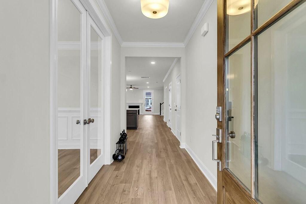 1025 Tributary Boulevard Photo 4