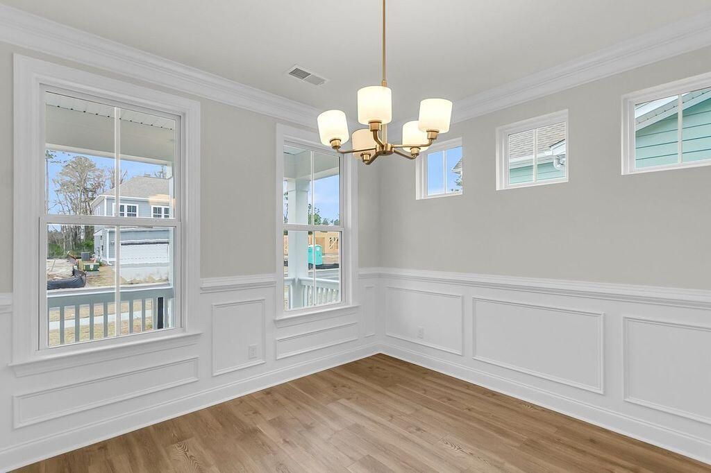 1025 Tributary Boulevard Photo 6