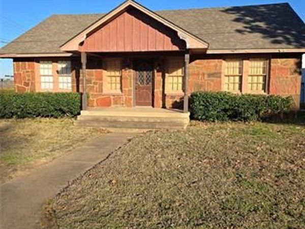 1324 N 3rd , Durant, OK 74701