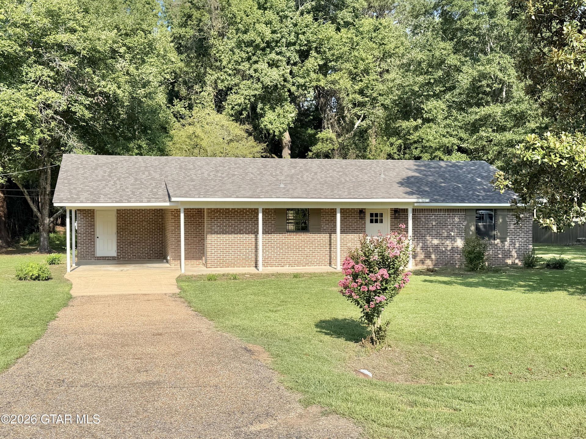 269 Eulie Drive, Columbus, MS 39702 Main Photo